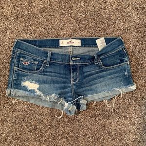 Low rise denim shorts